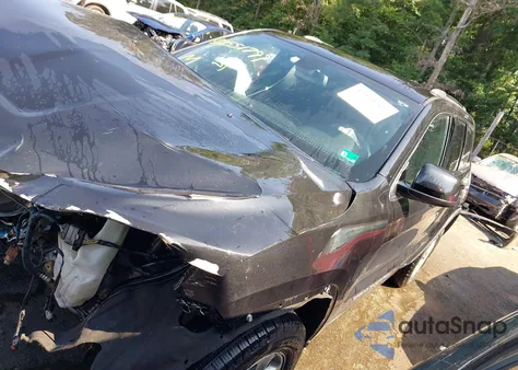 2015 Jeep Grand Cherokee Laredo z USA, uszkodzony, nr VIN 1C4RJFAG3FC704252